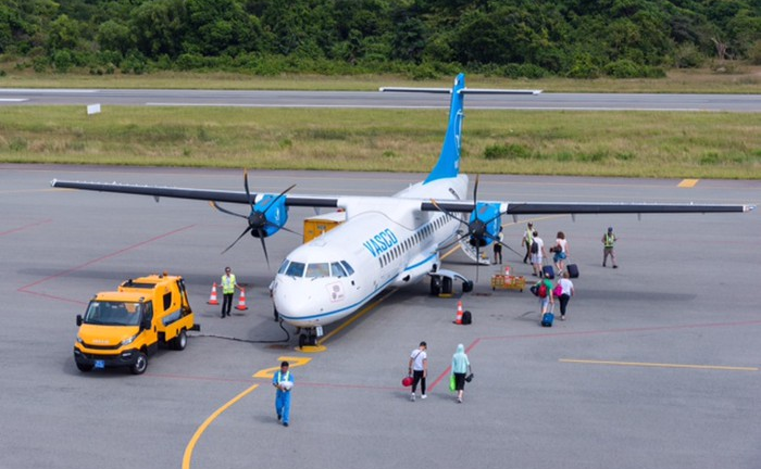 Hàng không đua mở đường bay Côn Đảo, giá vé giảm mạnh