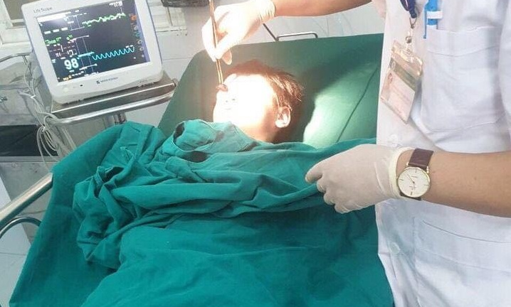 Lào Cai: Quạt trần rơi trong lớp, một học sinh bị thương