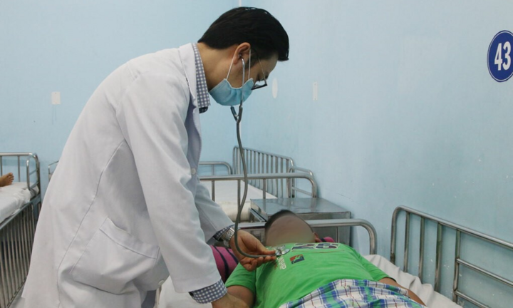 Nhiều trẻ bị biến chứng sốt xuất huyết