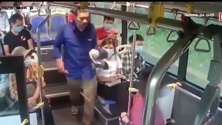 Danh tính người nhổ nước bọt vào phụ xe buýt vì bị nhắc nhở không đeo khẩu trang