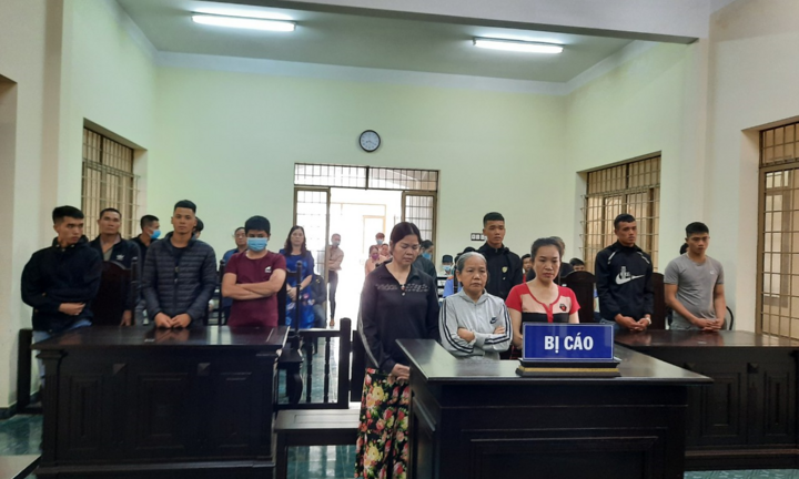 Đưa người sang Trung Quốc trái phép, ba bị cáo lĩnh hơn 22 năm tù