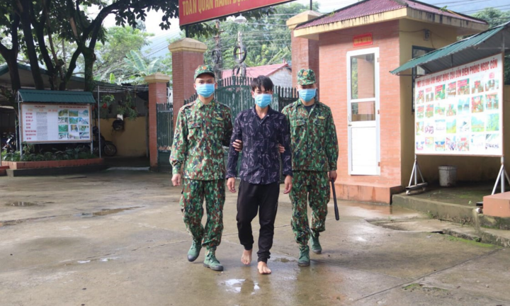 Bắt 4 kẻ đưa phụ nữ mang thai sang Trung Quốc để bán trẻ sơ sinh