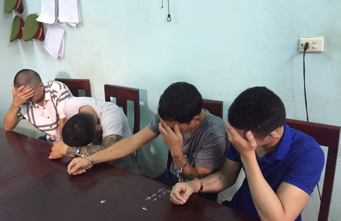 Bắt nhóm trộm nửa tấn chó mỗi đêm, sẵn sàng chống trả người truy đuổi