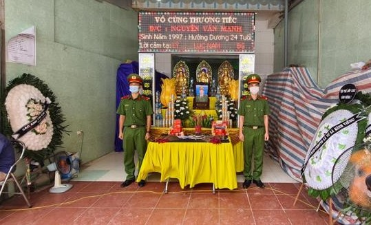 Thăng quân hàm Thượng sỹ cho cảnh sát cơ động hy sinh ở Bắc Giang