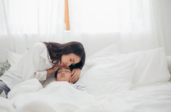 Điều gì có trong miếng dán hạ sốt thông minh được các mẹ Việt tin dùng?