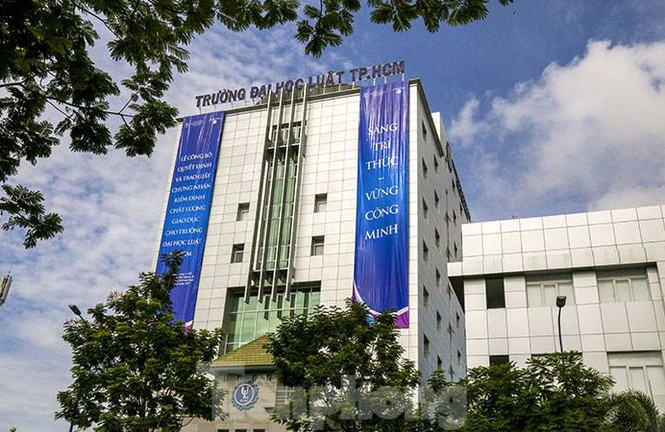 Điểm sàn xét tuyển vào ĐH Luật TP.HCM từ 17 - 25 điểm