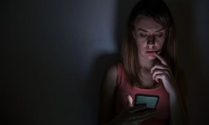 9 điều ngớ ngẩn mà người thất tình hay làm sau khi chia tay