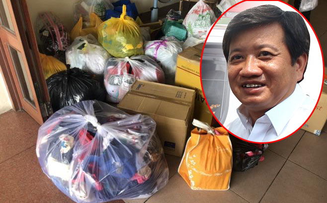 Ông Đoàn Ngọc Hải nhận được nhiều quần áo, đồ chơi cũ tặng trẻ em nghèo Hà Giang