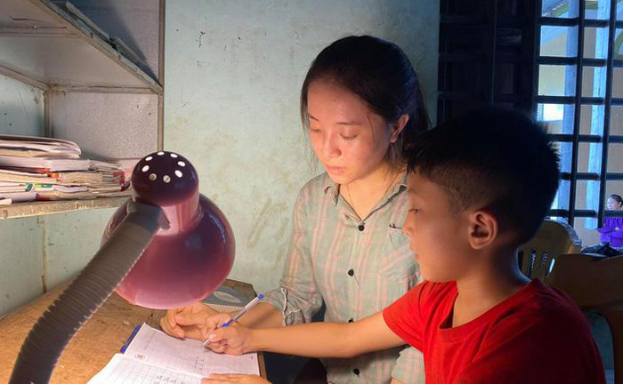 Gia cảnh nghèo khó, mẹ bị ung thư, nữ sinh dân tộc Thổ đỗ đại học với 28,25 điểm