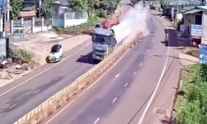 Clip: Xe đầu kéo 'phóng như điên' tông ô tô, 3 người nhập viện