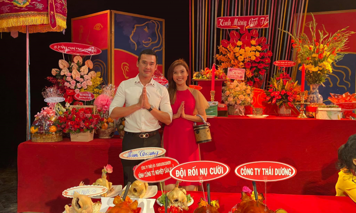 Ảnh: Nghệ sĩ Bắc - Nam nô nức giỗ Tổ nghề sân khấu