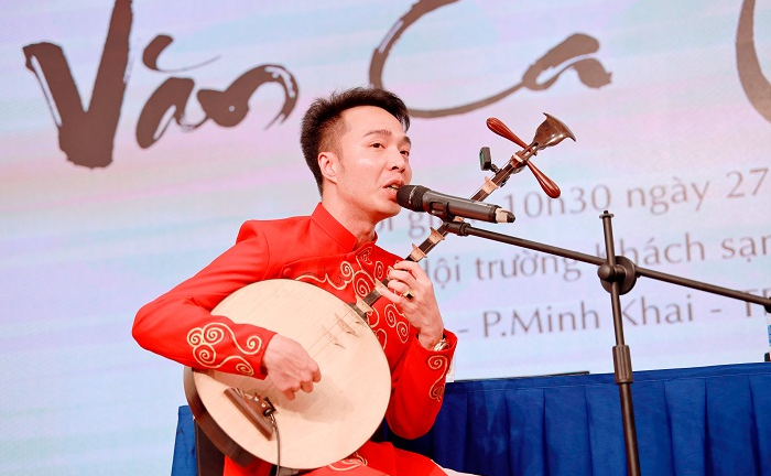 Nghệ sĩ Hoài Thanh: Người thổi hồn cho hát chầu văn ở giới trẻ