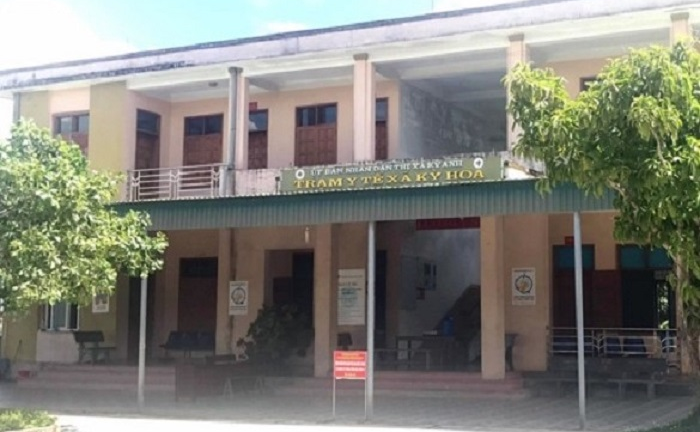 13 học sinh lớp 4 đồng loạt buồn nôn, ngất xỉu trong lớp