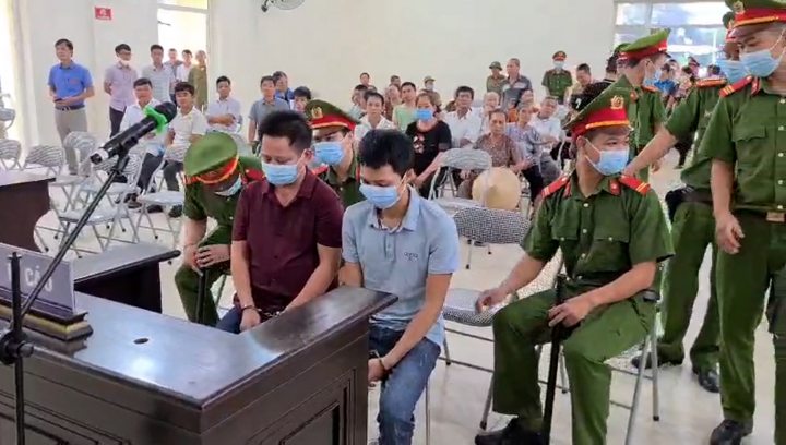 Video: Tòa tuyên án 12 tháng tù giam với chủ quán nướng ép cô gái quỳ gối