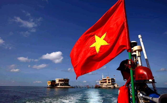 Việt Nam không chọn bên, Việt Nam chọn thượng tôn Luật Biển 1982