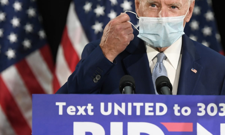 Ông Biden không muốn tranh luận nếu Tổng thống Trump chưa khỏi COVID-19