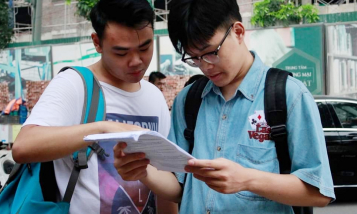 Nhiều trường cao đẳng, đại học 'vùng' mòn mỏi chờ sinh viên