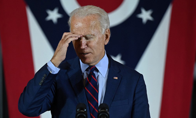 Lại nhầm lẫn, Biden bị Trump chế nhạo
