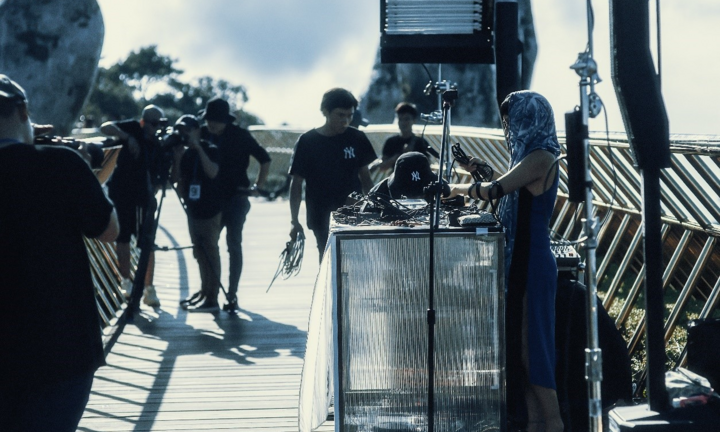 Sự kiện United We Stream Asia tại Cầu Vàng: Khi âm nhạc thả trôi theo mây trời