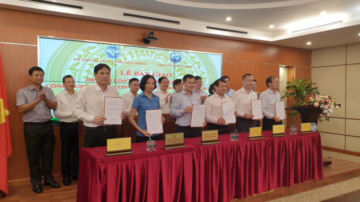 Bàn giao 200 cụm loa truyền thanh ứng dụng CNTT – Viễn thông cho tỉnh Tây Ninh