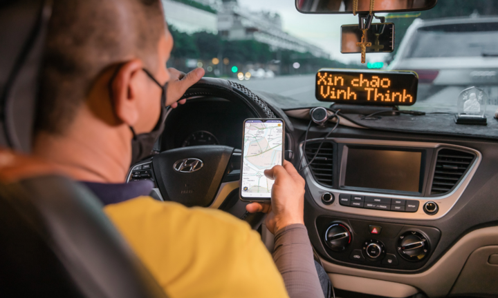 Ứng dụng be tiên phong triển khai hộp đèn công nghệ cao lần đầu tại Việt Nam