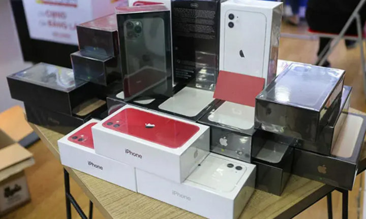 Quy định về hàng xách tay có hiệu lực từ hôm nay, dân bán iPhone 12 lo phạm luật