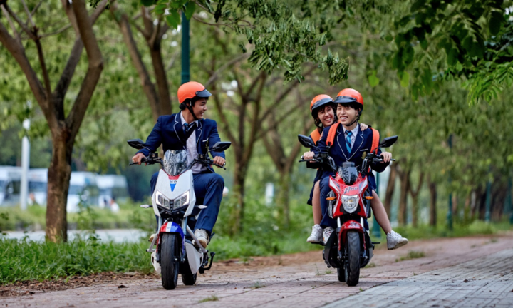 Lối sống xanh của giới trẻ: Từ vật dụng cá nhân đến phương tiện di chuyển