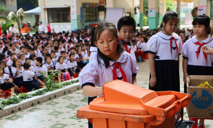 TP.HCM tăng cường đảm bảo vệ sinh môi trường trong trường học