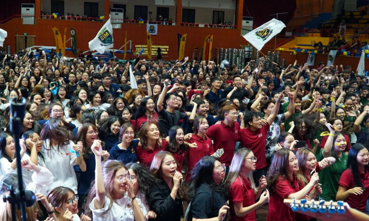 Tân sinh viên được truyền cảm hứng trong sự kiện chào năm học mới
