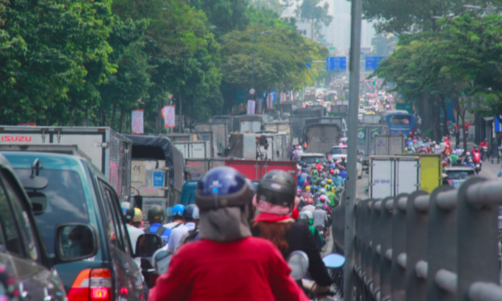 TP.HCM kiến nghị Bộ Quốc phòng sớm bàn giao đất làm đường vào sân bay