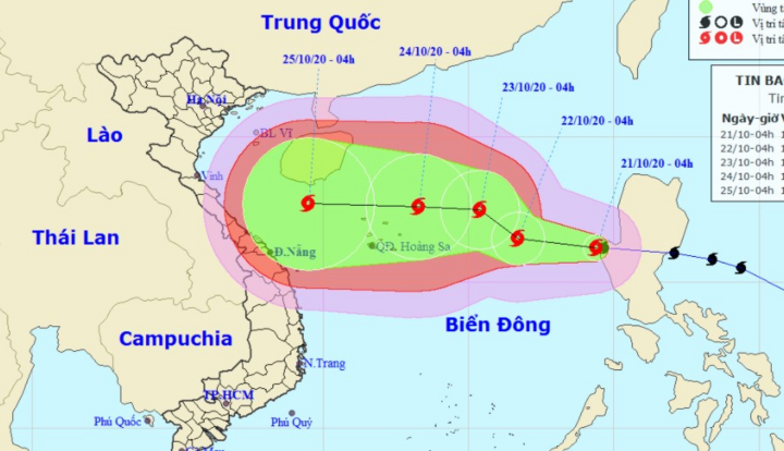Bão số 8 hướng vào miền Trung và liên tục tăng cấp