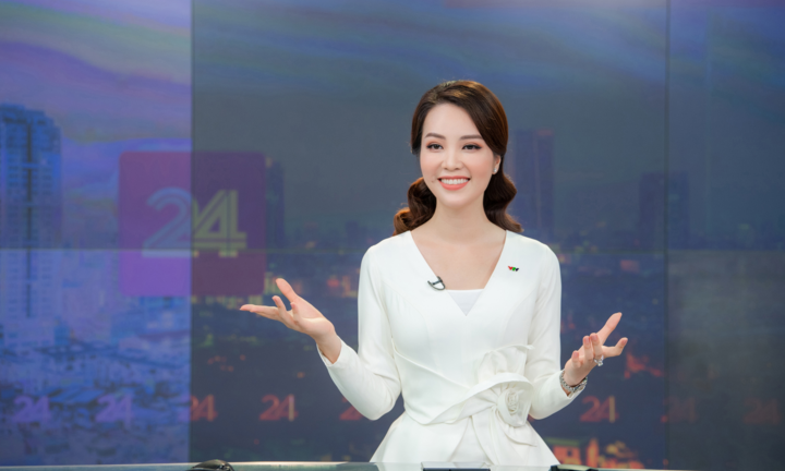 Á hậu Thụy Vân lên sóng, đập tan tin đồn nghỉ việc ở VTV