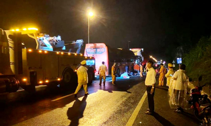 Bắt giam tài xế xe khách gây tai nạn làm 37 người thương vong