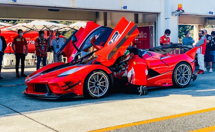 Ferrari FXX-K Evo cùng dàn siêu xe hàng hiếm quy tụ tại Nhật Bản
