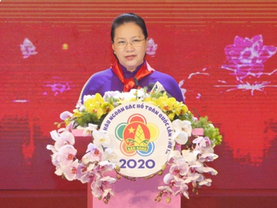 Chủ tịch Quốc hội dự lễ tuyên dương Cháu ngoan Bác Hồ toàn quốc