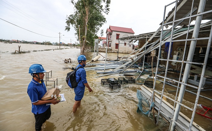 VNPT hỗ trợ khách hàng, chung tay khắc phục thiệt hại do bão lũ tại miền trung
