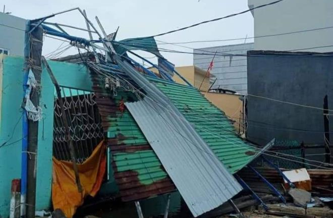 Hơn 1,7 triệu hộ dân miền Trung - Tây Nguyên bị mất điện do bão số 9