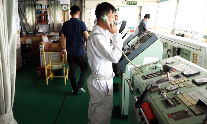 Thuyền viên mắc kẹt trên tàu viễn dương do COVID-19: Chủ tàu 'hiến kế' tháo gỡ