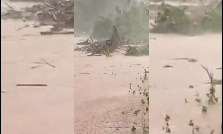 Clip: Cầu sắt ở Kon Tum bị cuốn trôi trong bão, hơn 400 hộ dân bị chia cắt