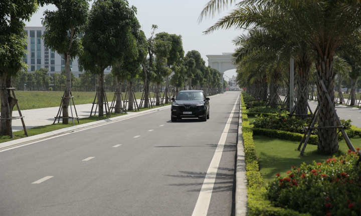 Trải nghiệm lái xe VinFast trên 'Cung đường châu Âu' giữa lòng Thanh Hóa