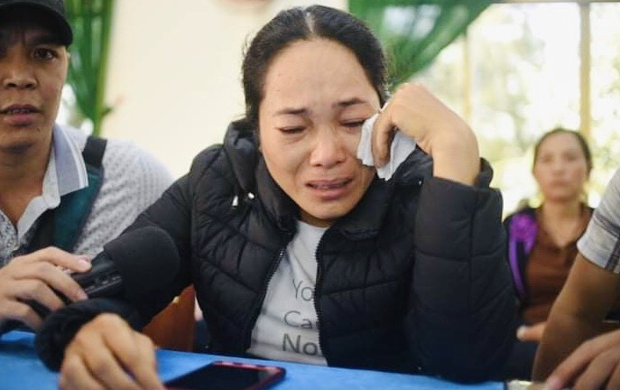 Cuộc điện thoại cuối cùng từ tàu chở 26 ngư dân chìm giữa bão tố