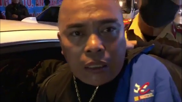 Video: Bị 141 phát hiện mang theo ma túy, tài xế vòng vo nói 'xe đi mượn'