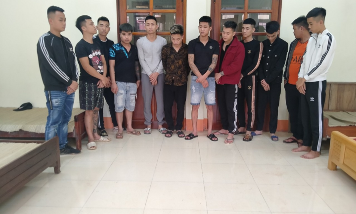 Tranh chấp nhân viên phục vụ quán karaoke, 24 người bị tạm giữ