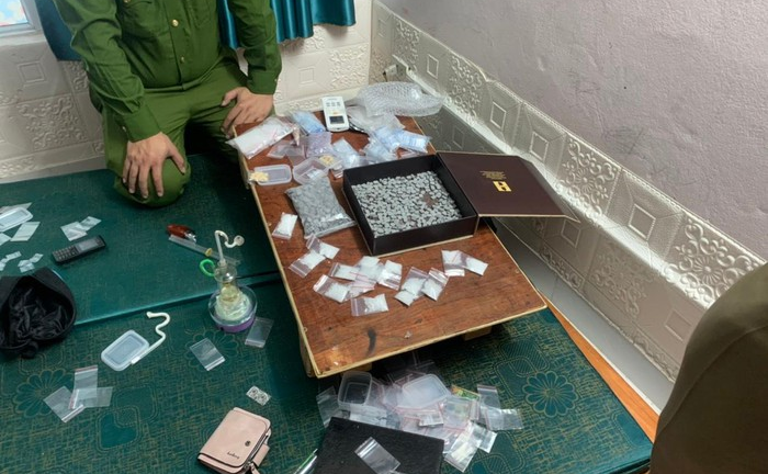 Công an Thái Bình phá đường dây buôn ma túy liên tỉnh, thu giữ súng quân dụng