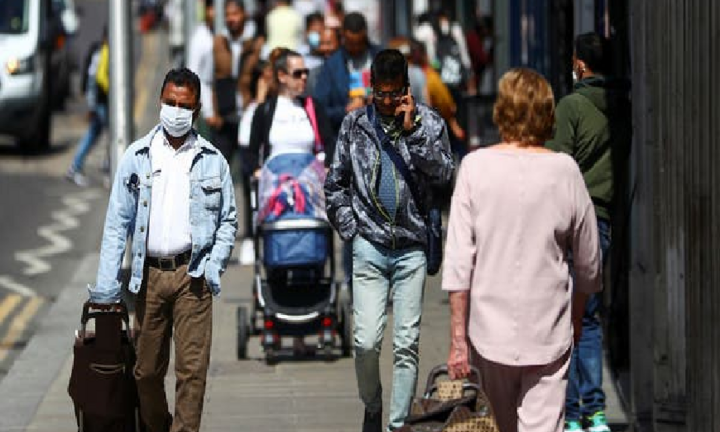 Ác mộng COVID-19 trở lại, nhiều nước đồng loạt phong tỏa