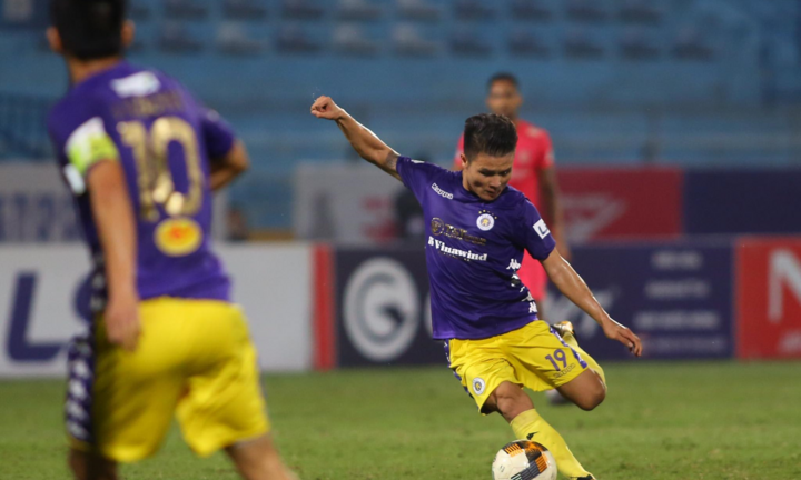 Quang Hải thăng hoa giúp Hà Nội FC loại Sài Gòn FC khỏi cuộc đua vô địch