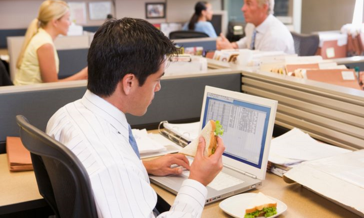 Những thói quen tưởng chừng vô hại nhưng lại gây ảnh hưởng tới sức khoẻ