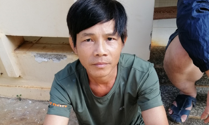 Bắt giữ gã hàng xóm dở trò đồi bại với bé gái rồi bỏ trốn