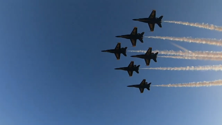 Tham dự chuyến bay cuối cùng kết thúc hành trình 34 năm của huyền thoại Hornet