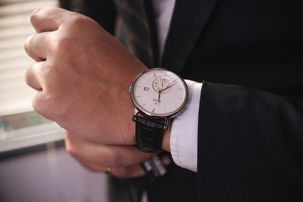 5 chiếc đồng hồ nam siêu mỏng, thanh lịch, tinh tế cho quý ông